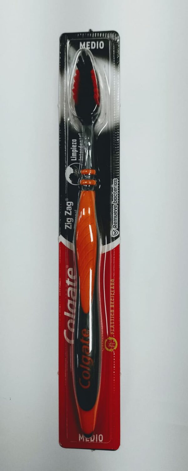 COLGATE ZIG ZAG Charcoal Cepillo medio